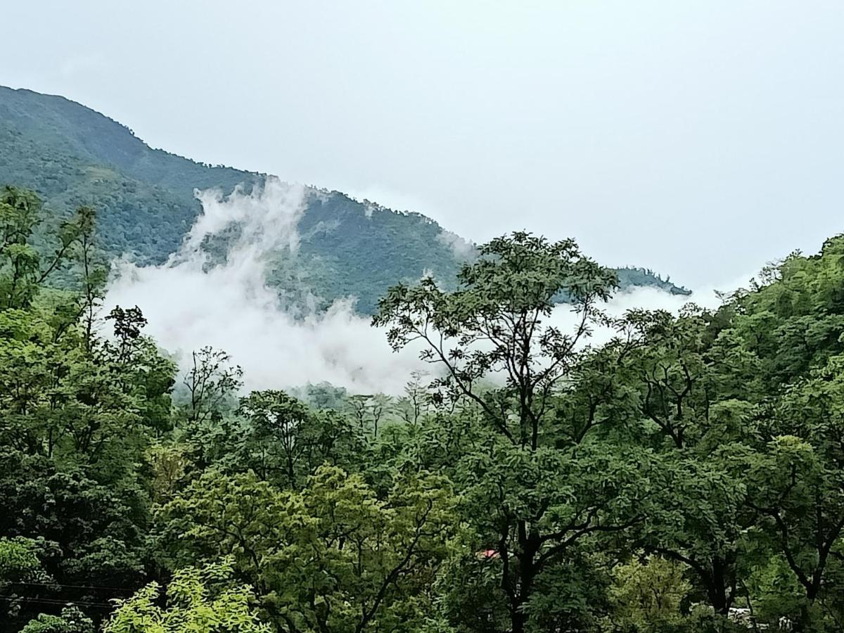 Shivanjal Wellness And Accommodation Rishīkesh Exterior foto